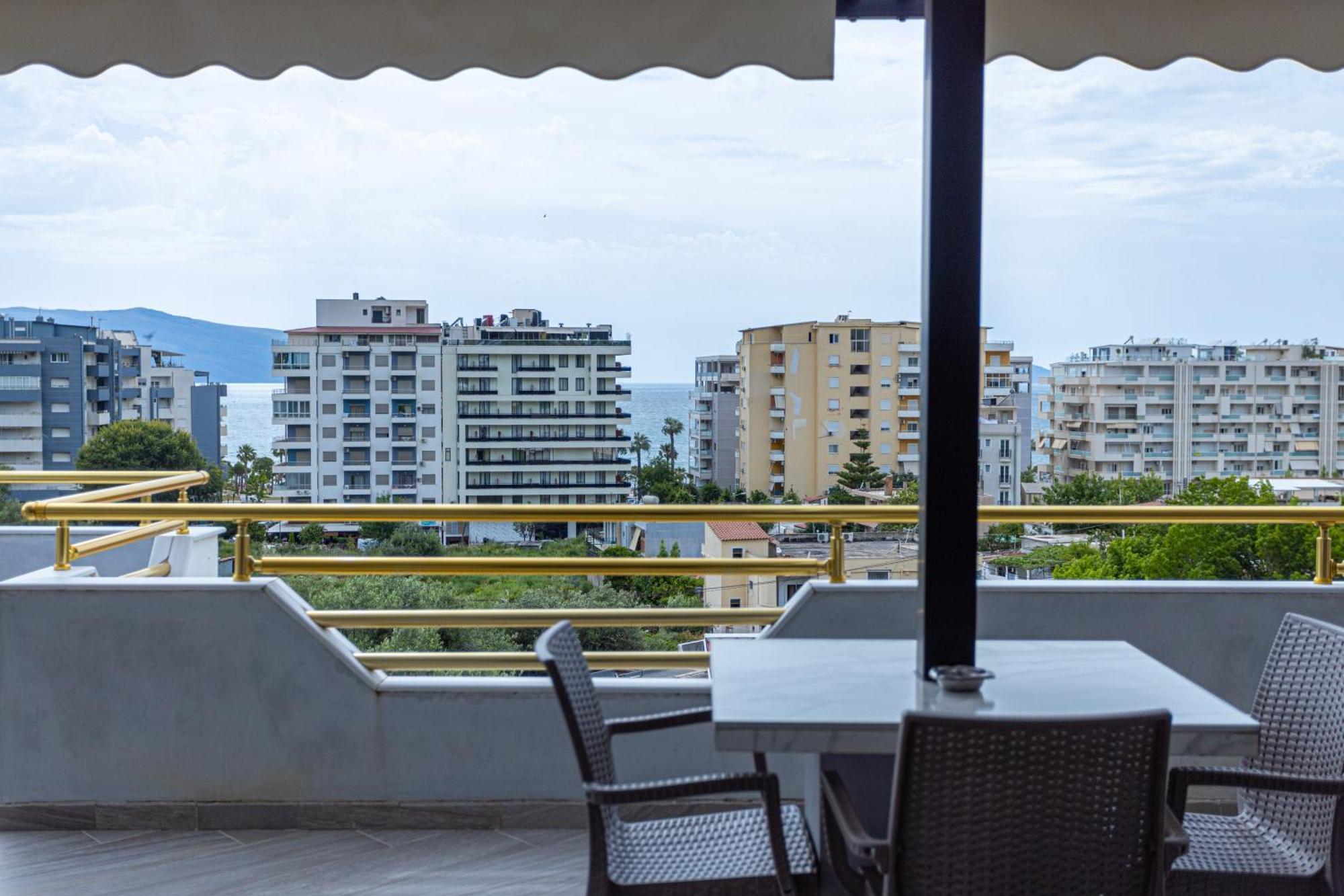 Hotel Olti Vlorë Buitenkant foto