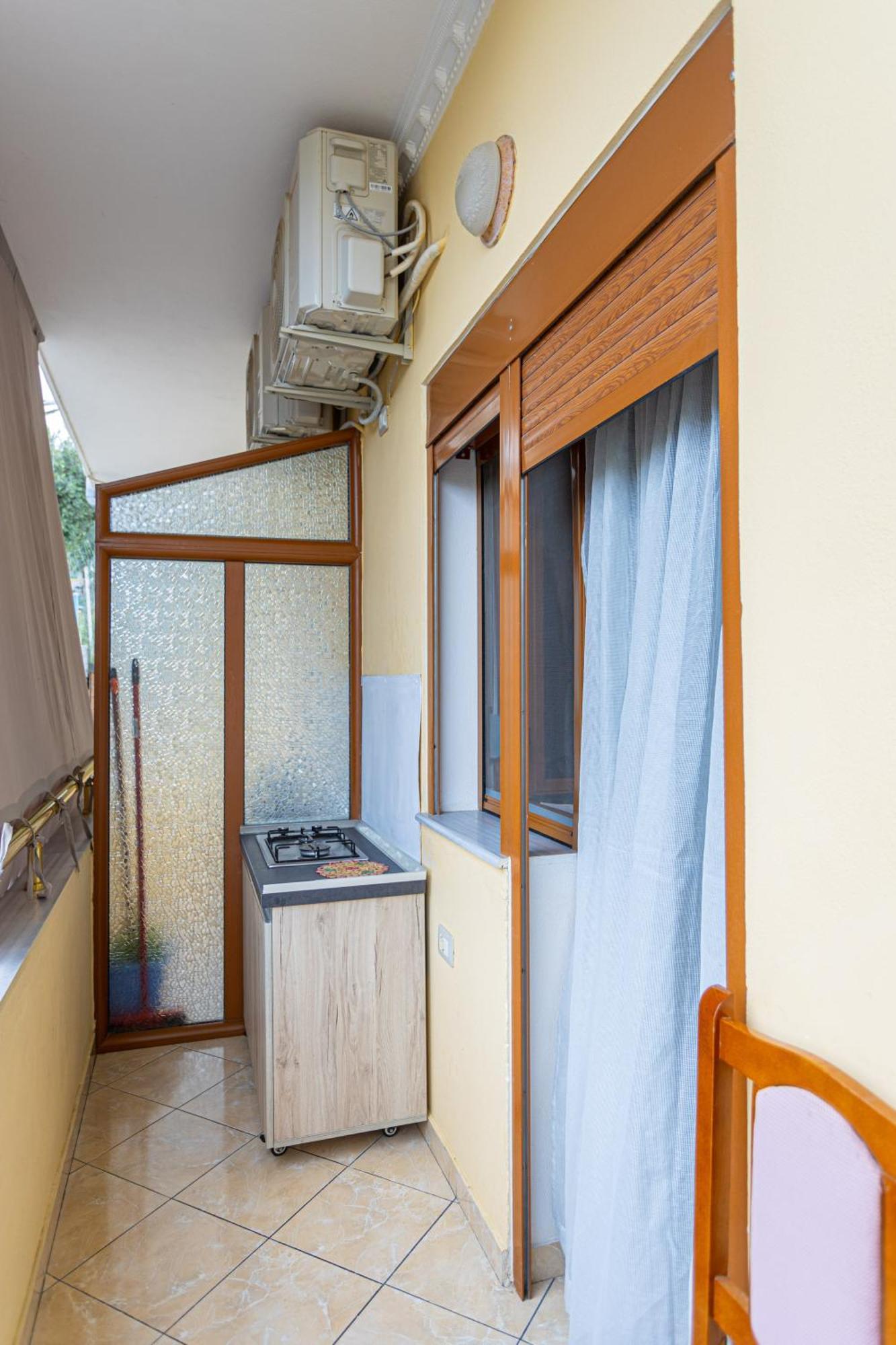 Hotel Olti Vlorë Buitenkant foto