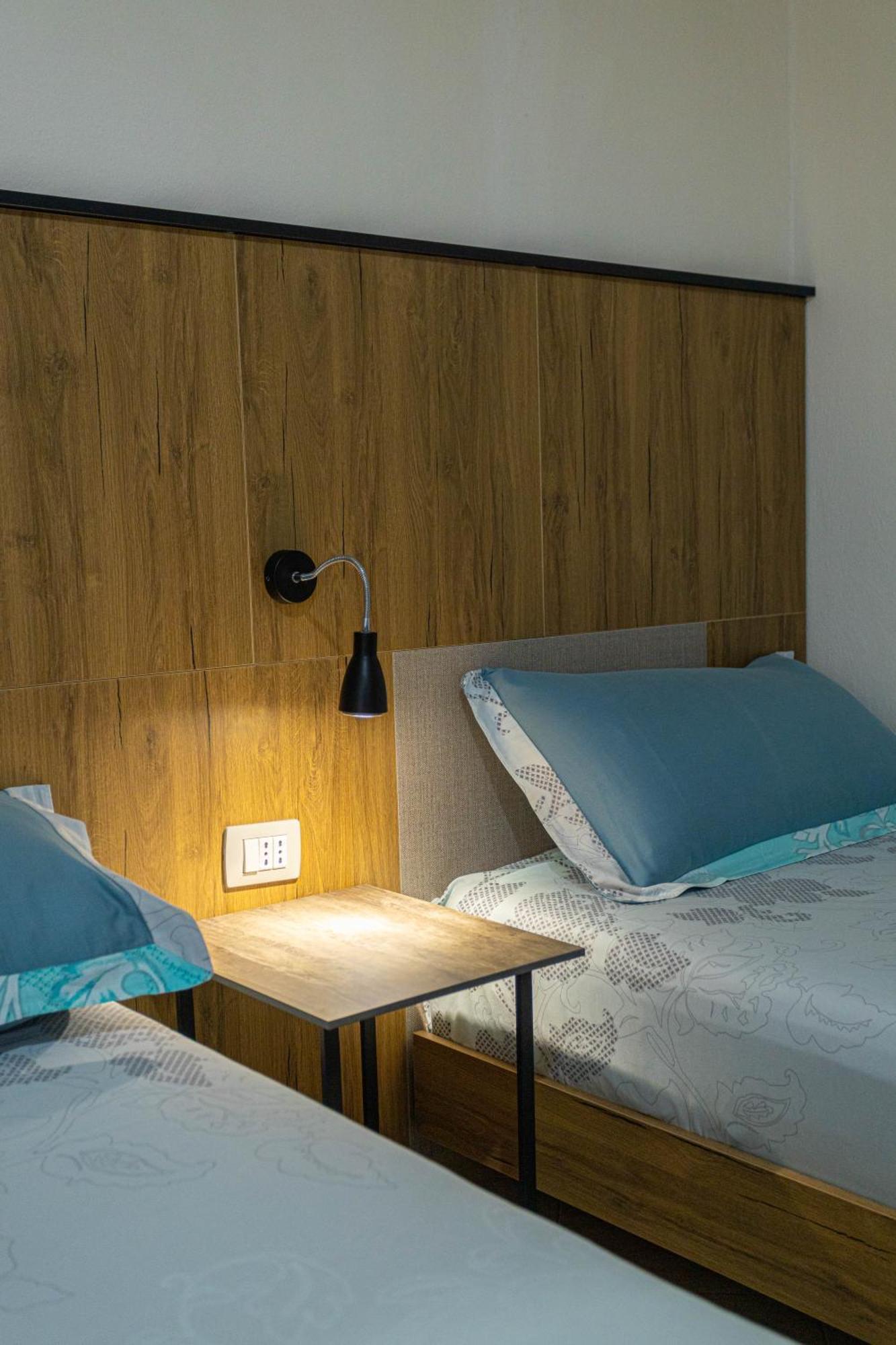Hotel Olti Vlorë Buitenkant foto